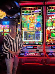 pola73 kasino online live dealer terbaik Indonesia