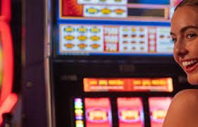 Tampilan permainan slot online pola73 dengan jackpot progresif menggiurkan